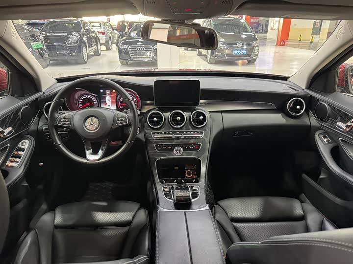 Mercedes-Benz C-Class 2018 C 180 L — фото 9