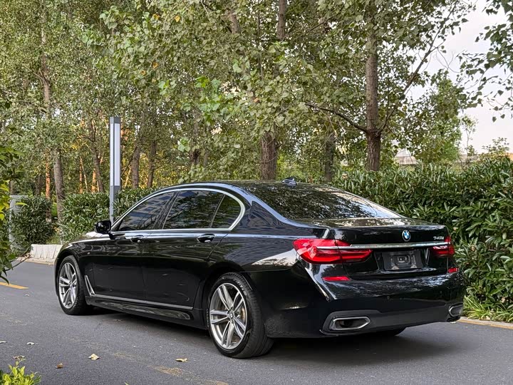 BMW 7 Series — фото 3
