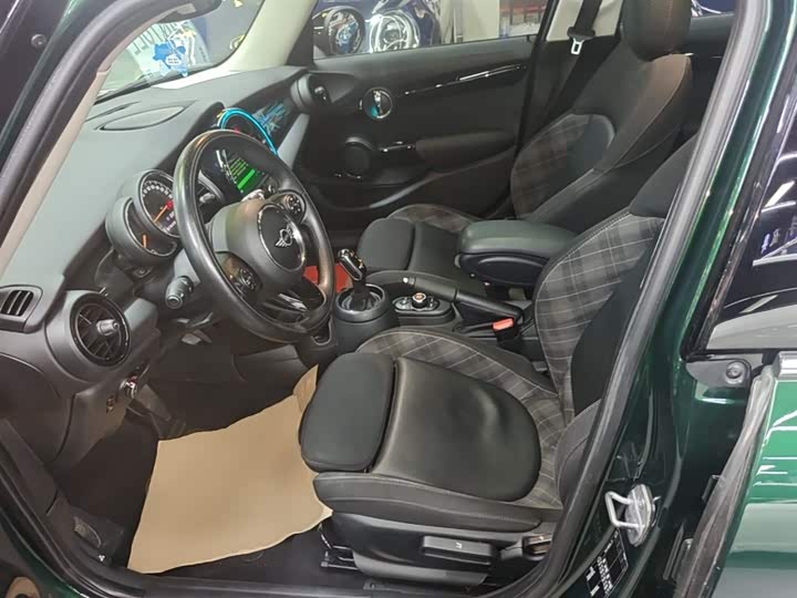 MINI Hatch — фото 15
