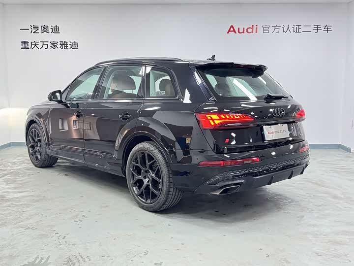 Audi Q7 2024 45 TFSI quattro S line — фото 7