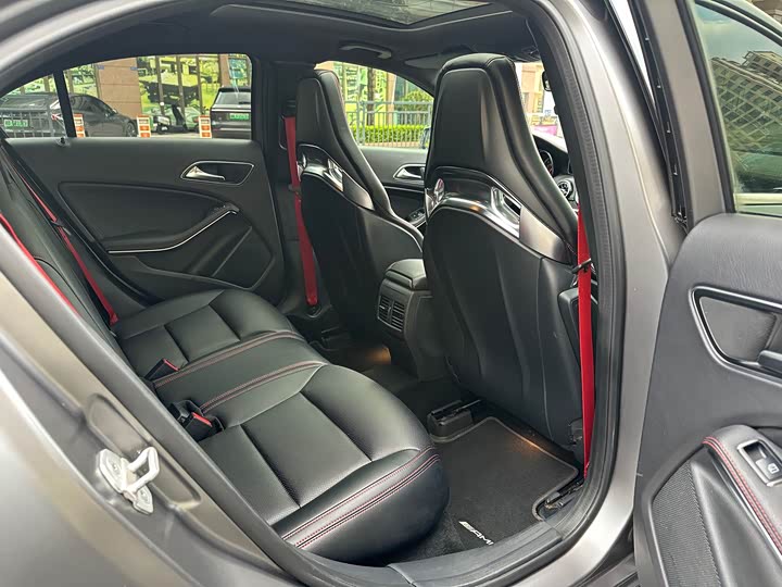 Mercedes-Benz A-Class AMG A 45 4MATIC — фото 13
