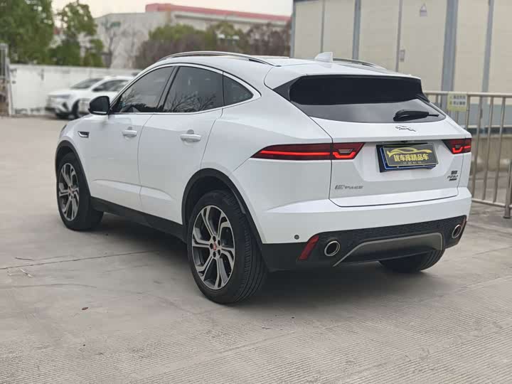 Jaguar E-PACE 2018 P 250 SE VI — фото 4