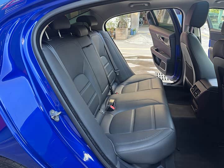 Jaguar XEL 2021 2.0 T 200 PS R-DYNAMIC — фото 16