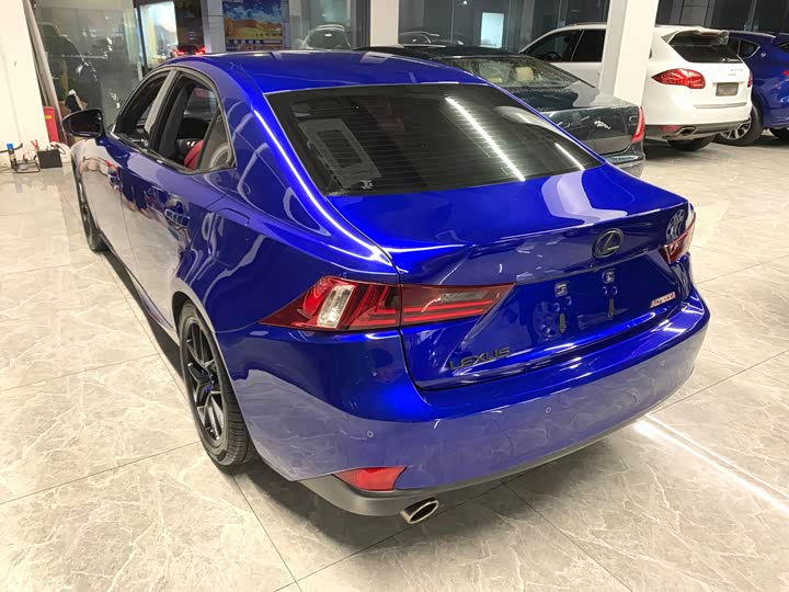 Lexus IS 2015 200t F SPORT — фото 18