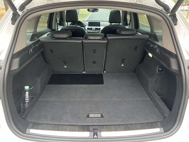 BMW X1 2018 s Drive 20 Li Leading — фото 22