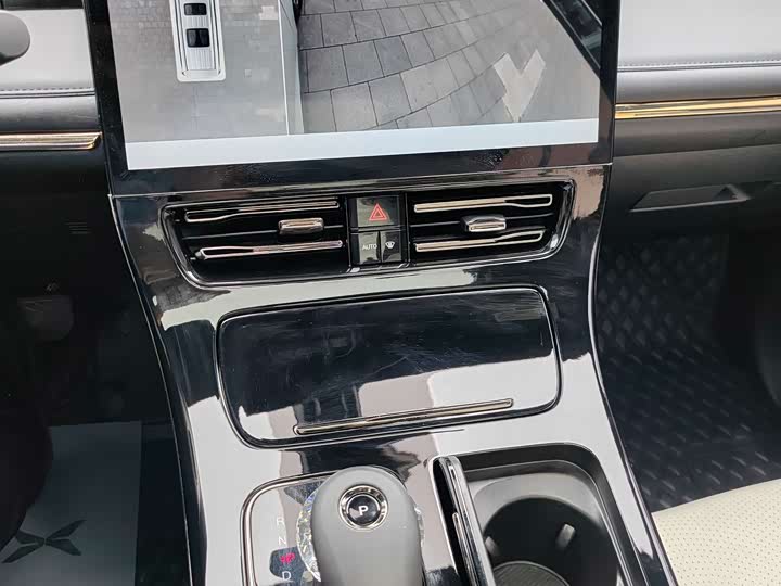 Trumpchi M8 2023 400 T — фото 13