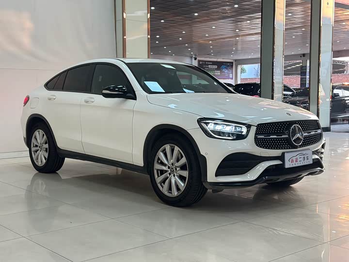 Mercedes-Benz GLC 2020 GLC 260 4 MATIC SUV — фото 3