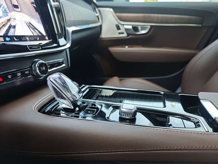 Volvo S90 Hybrid 2025 Hybrid 4 WD — фото 14