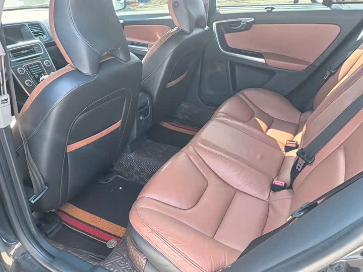 Volvo S60 2015 S 60 L T 5 — фото 8