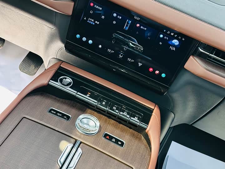 Lincoln Navigator — фото 24