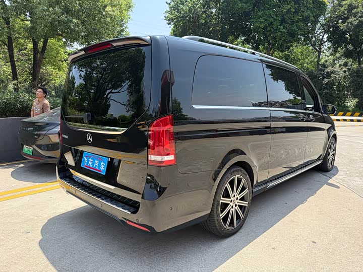 Mercedes-Benz V-Class 2022 V 260 L — фото 6