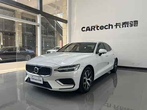 Volvo S60 2023 B 4 — фото 15