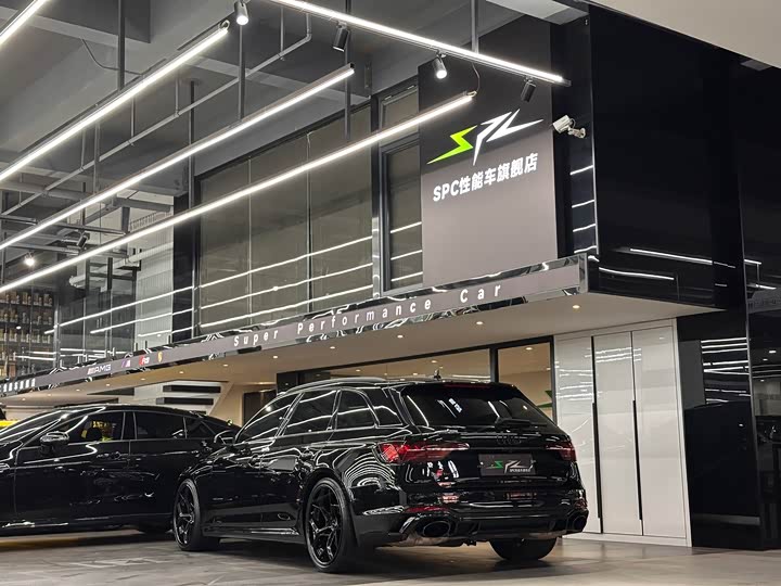 Audi RS4 2023 RS 4 Avant — фото 16