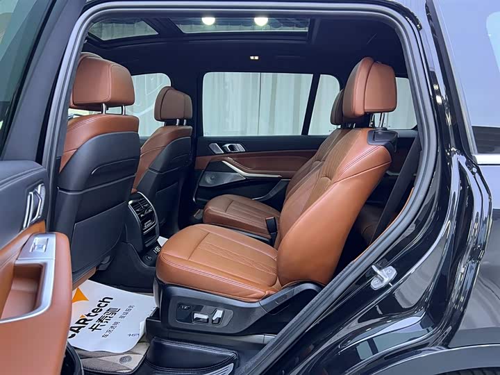 BMW X7 2022 x Drive 40i M — фото 8