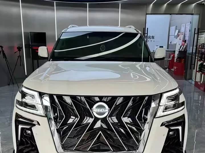 Nissan Patrol — фото 11