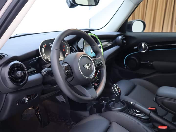 MINI Hatch — фото 11