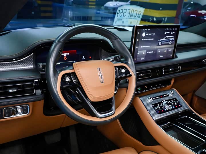 Lincoln Aviator — фото 14
