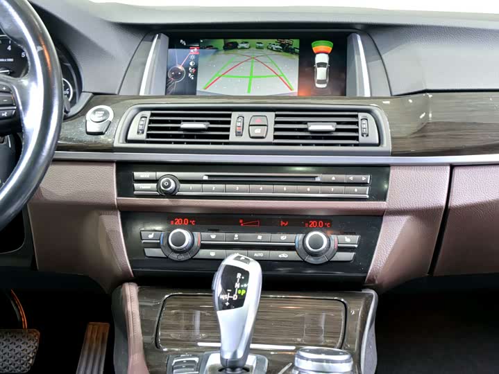 BMW 5-Series 2014 525 Li — фото 15
