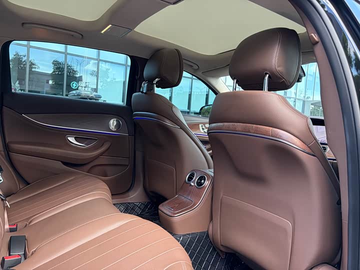 Mercedes-Benz E-Class E 300 L стиль — фото 12
