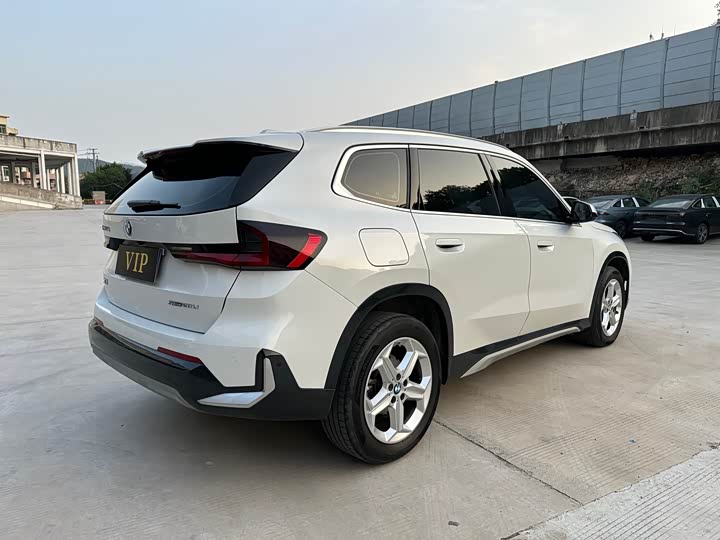 BMW X1 2024 s Drive 20 Li X — фото 9