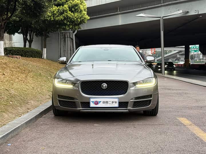 Jaguar XEL 2018 2.0 T 250 PS — фото 2