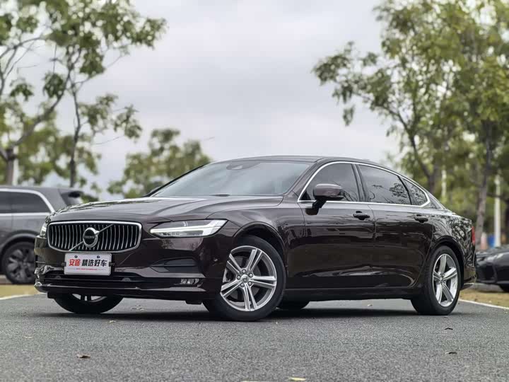 Volvo S90 2017 T 4