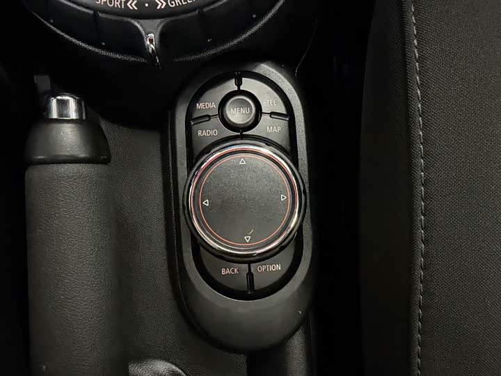 MINI Hatch — фото 19