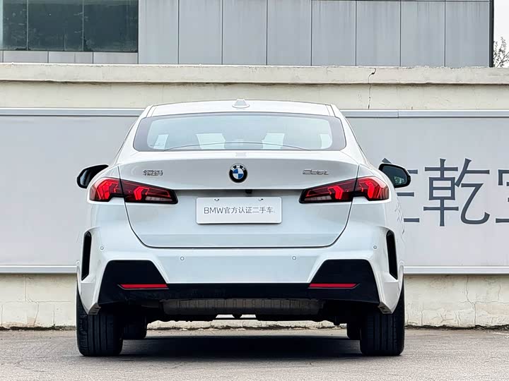 BMW 2-Series 2025 225 L M — фото 4