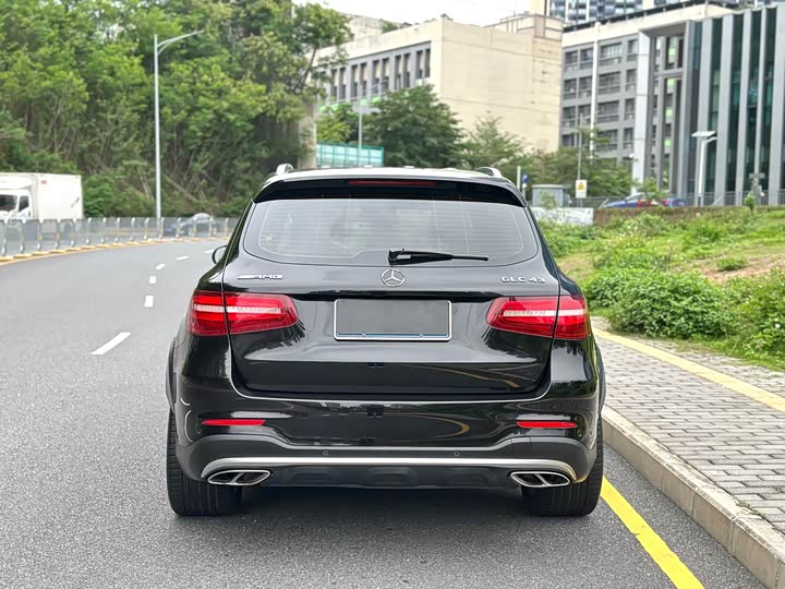Mercedes-Benz GLC 2017 AMG GLC 43 4 MATIC — фото 8