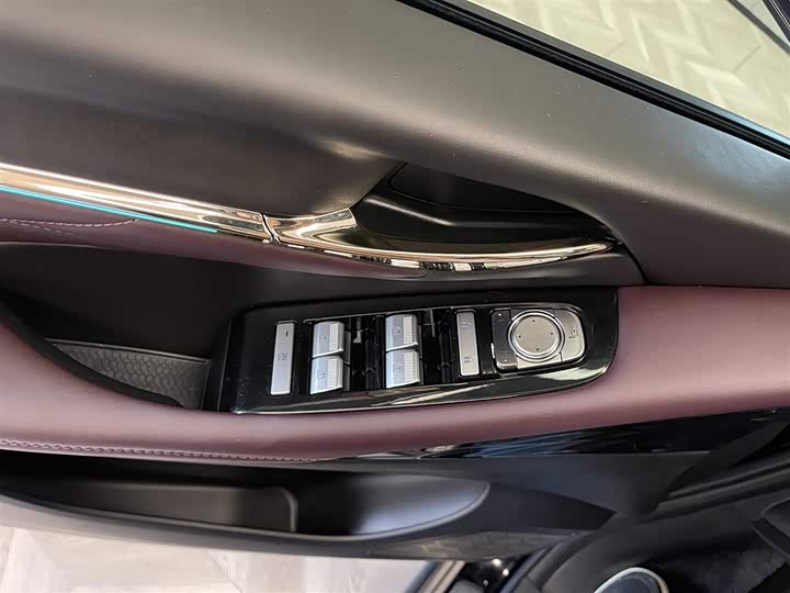 Trumpchi M8 2024 Hybrid — фото 26