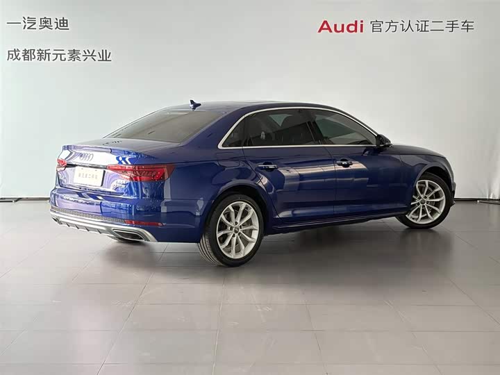 Audi A4L 2019 40 TFSI VI — фото 4