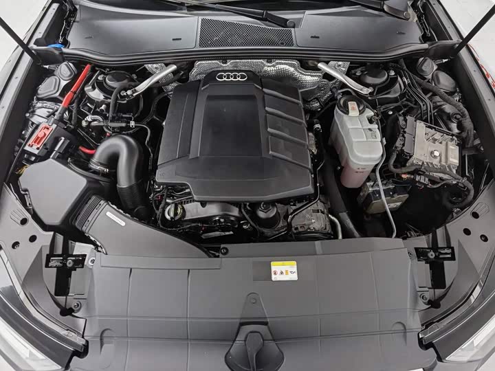 Audi A6L 40 TFSI люкс-динамик — фото 6