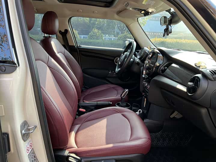 MINI Hatch — фото 14