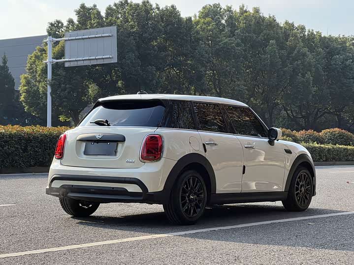 MINI Hatch — фото 17