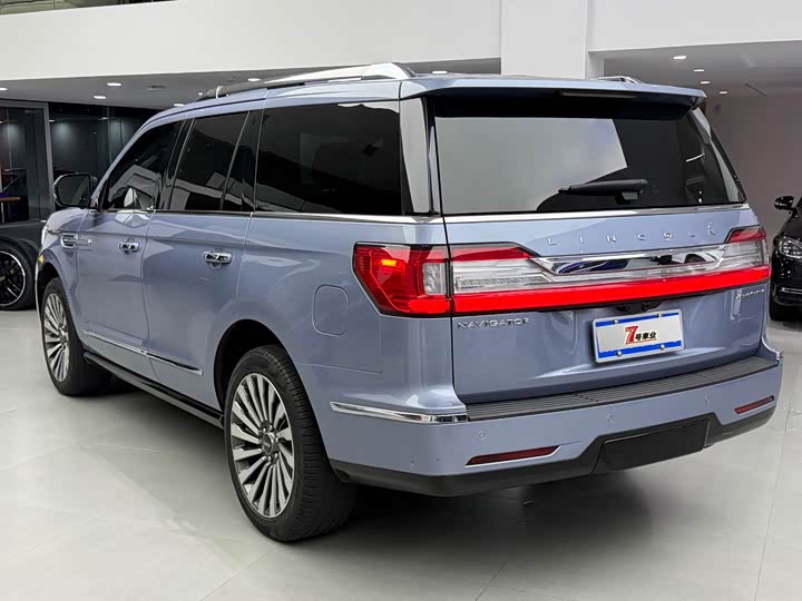 Lincoln Navigator — фото 16