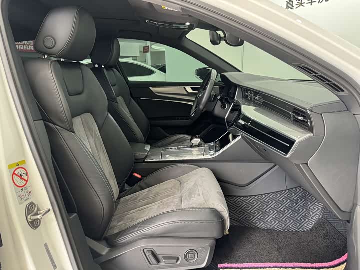 Audi A6L 2020 40 TFSI — фото 11