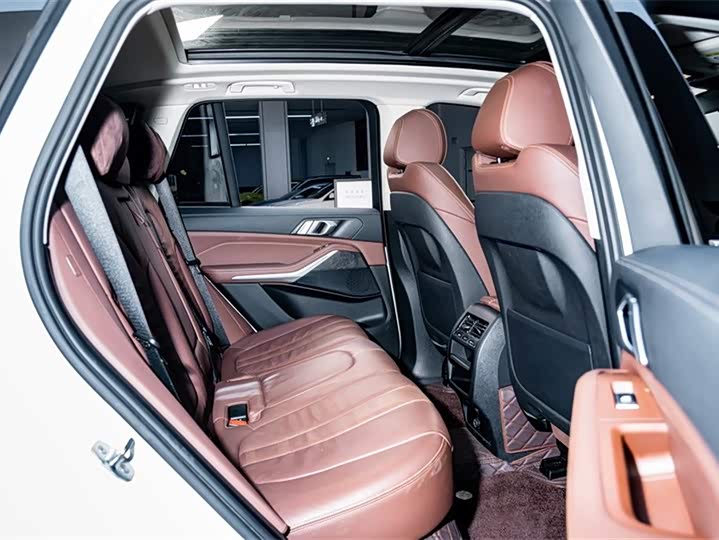BMW X5 2019 x Drive 30i M — фото 21