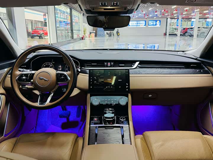 Jaguar XFL 2024 2.0 T P 250 2 WD — фото 15