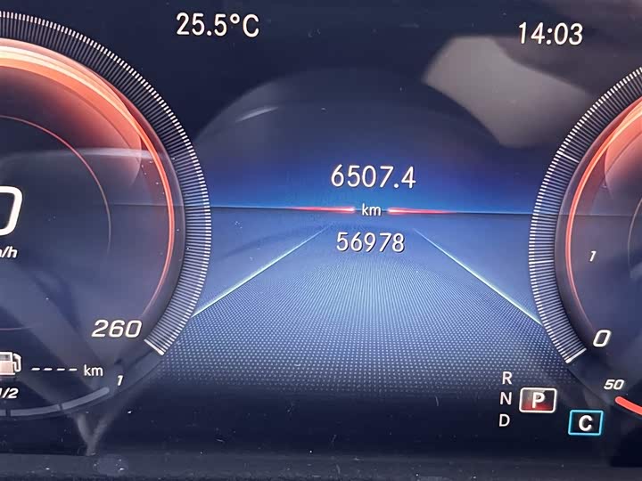 Mercedes-Benz GLB 2021 GLB 200 — фото 22