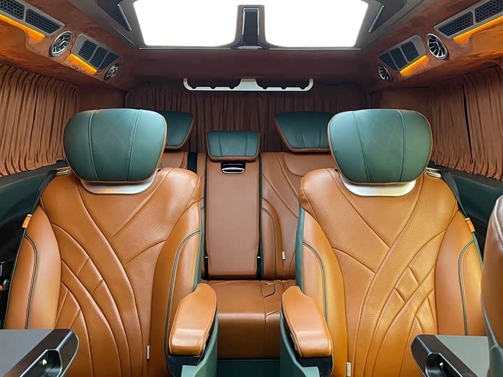Ford Tourneo — фото 24
