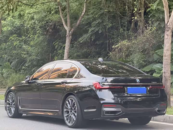 BMW 7 Series 740Li продвинутая люкс-пакет — фото 5