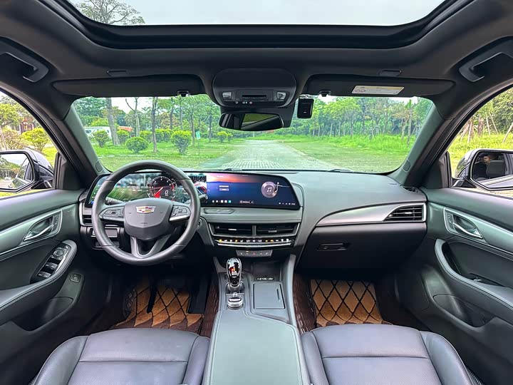 Cadillac CT 5 2024 28 T Luxury Pro — фото 8