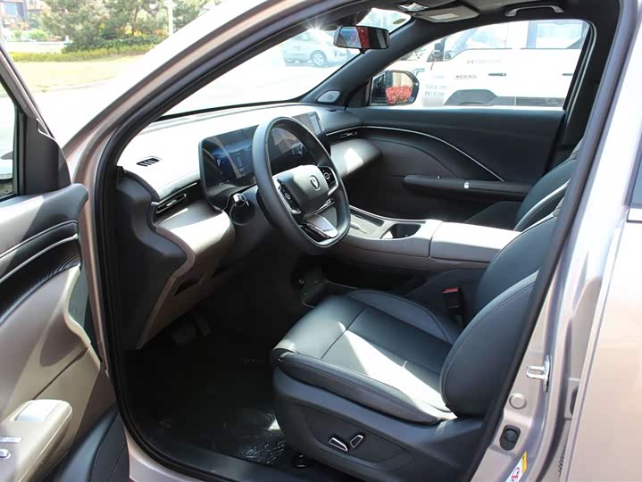 Changan CS55 PLUS 2026 1.5 T Premium — фото 15