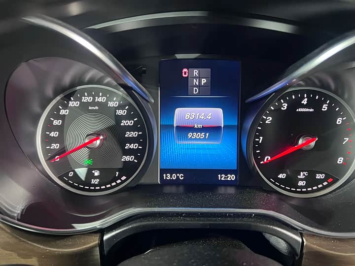 Mercedes-Benz V-Class 2022 V 260 — фото 14