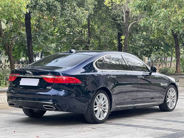 Jaguar XFL 2020 XFL 2.0 T P 250 4 WD — фото 7