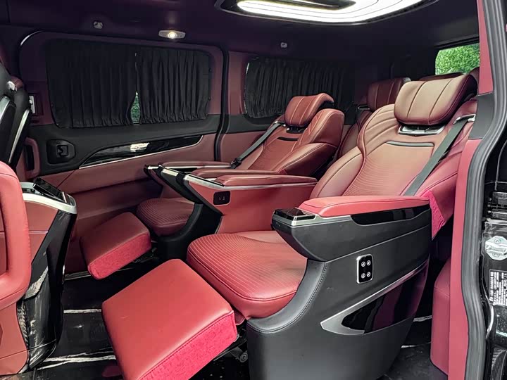 Ford Tourneo — фото 14