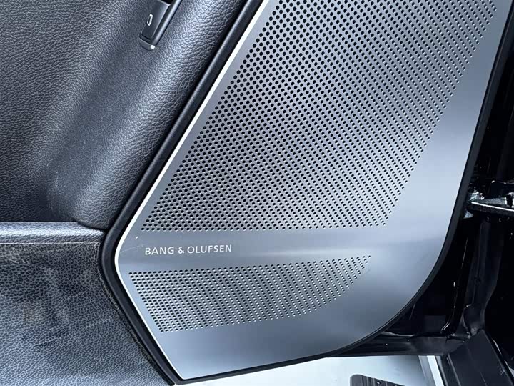 Mercedes-Benz GLS 2017 AMG GLS 63 4 MATIC — фото 13