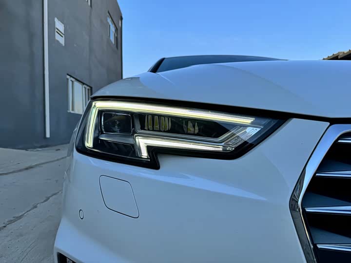 Audi A4L 2018 30 40 TFSI — фото 7