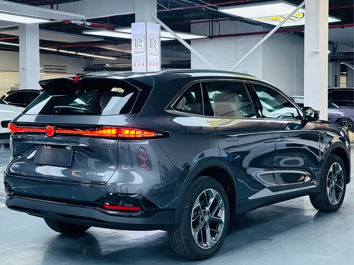 Changan CS75 PLUS 2025 1.5 T — фото 15