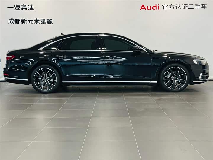 Audi A8 2021 A 8 L 50 TFSI quattro Comfort — фото 3